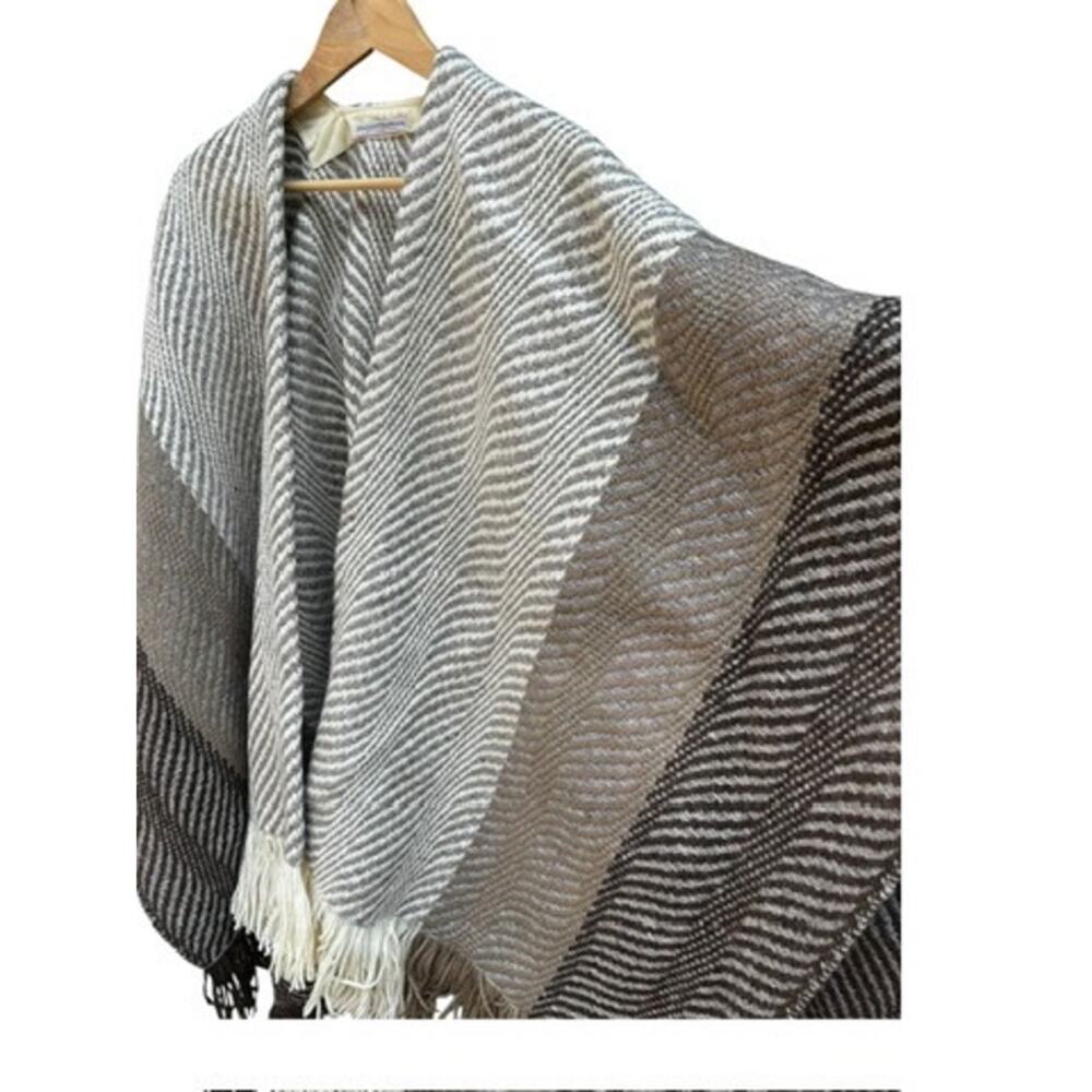 Churchill Handwoven Wool Fringe Wrap Poncho Shawl | Brown Grey *EUC* - Picture 5 of 16